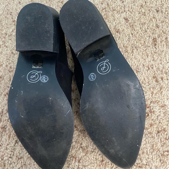 Black cutout Chinese laundry Focus ankle booties 9 - Picture 6 of 8